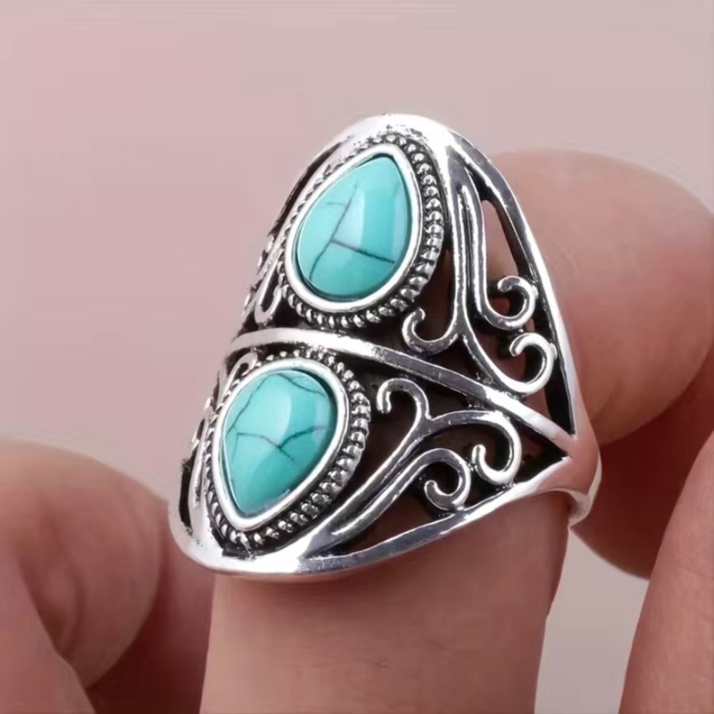 Retro/Boho style silver toned ring with Turquoise gemstone - Picture 4 of 4